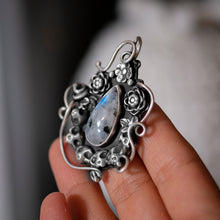 Dionysian Elegance: Rainbow Moonstone