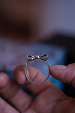 Heartstring Ring - Size 9