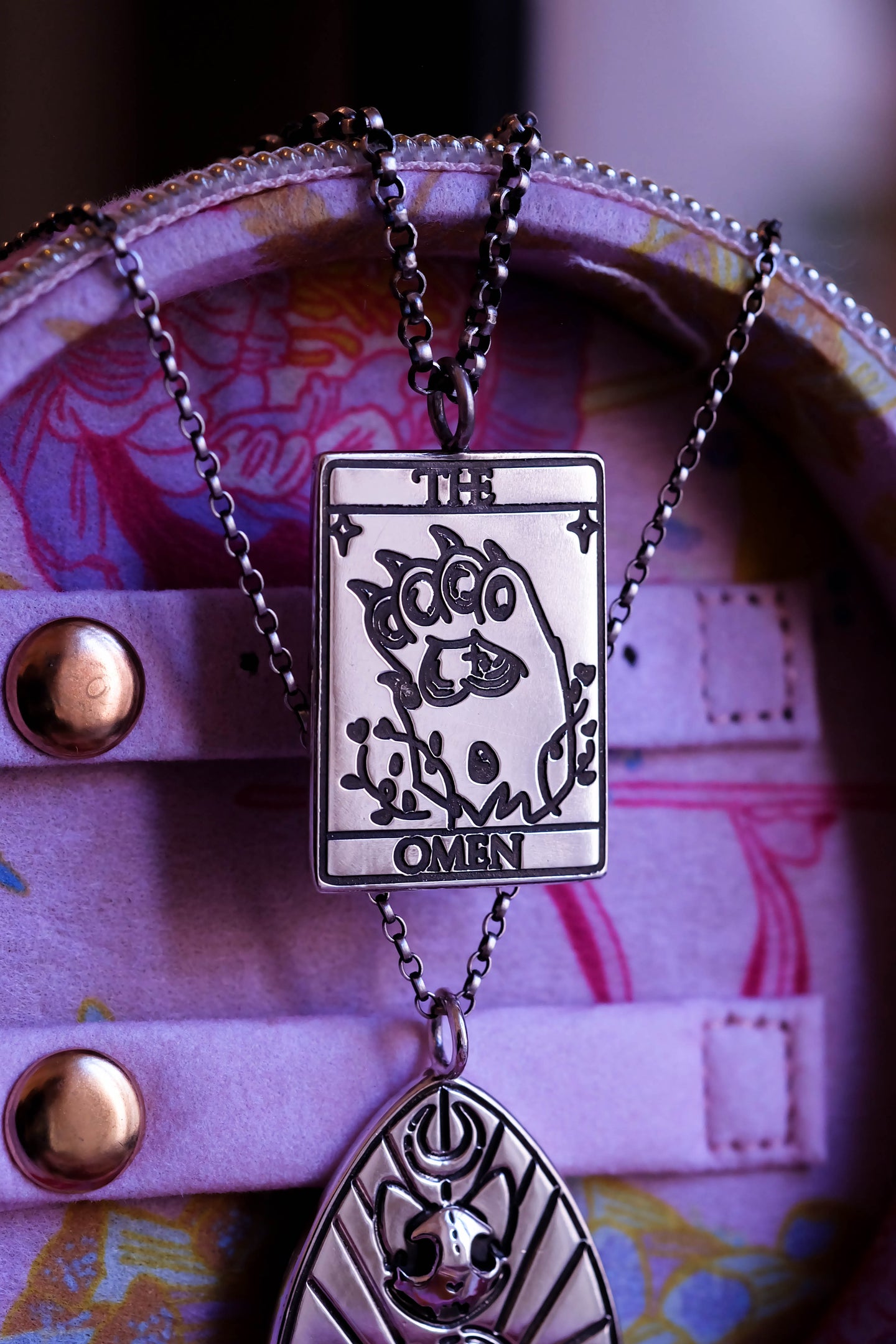 THE OMEN - Oracle Tarot Card Necklace