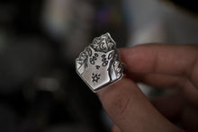 Size 6.5 - Engraved Alien Cat Ring